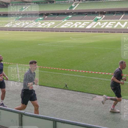 13.09.2026 - 21. swb-Marathon Bremen Michael Burmester http://msf.ph/oto/10312656 13.09.2026 12:48:38 Laufen im Stadion 382, 384, 524, 572, 621, 826, 889, 899, 1349, 1723, 1748, 1872, 1925, 2266, 2287, 2605, 2646, 2844, 2956, 3043, 3110, 3127, 3197, 3242, 3276, 3284, 3297, 3330, 3466, 3794, 3910, 3973, 4025, 4082, 4247, 4614, 4712, 4732, 4852, 4898, 4990, 4992, 5424, 5517, 5570, 5594, 5648, 5803, 5976, 6025, 6058, 6692, 6708, 6784, 6842, 6951, 7064, 7399, 7538, 7636, 7803, 7876, 8060, 8611, 8621, 8706, 8877, 8973, 8980, 8981, 9010, 9035, 9061, 9429, 9689, 9918, 9934, 13091 meine-sportfotos.de