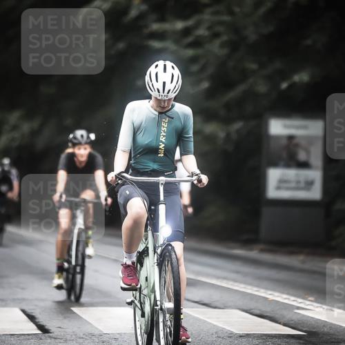 13.09.2026 - Stadtparktriathlon H.Heesch http://msf.ph/oto/10312704 13.09.2026 12:54:17 Radfahren 1137, 1138, 1140, 1170, 1189, 1204, 1211, 1242, 1273, 1400 meine-sportfotos.de
