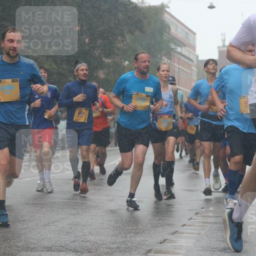 13.09.2026 - Kiel Lauf Markus Tischler http://msf.ph/oto/10312707 13.09.2026 10:39:22 Fleethörn 39, 4286, 604, 39, 4, 39, 1781 meine-sportfotos.de