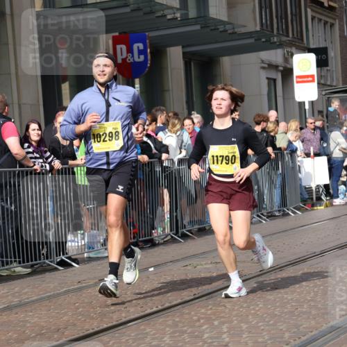 13.09.2026 - 21. swb-Marathon Bremen Strokosch-Dieckow http://msf.ph/oto/10312708 13.09.2026 10:55:53 Ziel 10184, 10211, 10246, 10298, 10322, 10365, 10443, 10670, 10690, 10699, 10949, 10957, 10960, 11219, 11280, 11317, 11570, 11693, 11782, 11790, 11972, 12061, 12452, 12476, 13565, 10203, 10243, 10297, 10374, 10379, 10423, 10529, 10550, 10690, 10703, 10788, 10809, 10881, 10952, 11377, 11510, 11557, 11748, 11862, 11972, 11975, 12030, 12108, 12125, 12143, 12150, 12188, 12484 meine-sportfotos.de