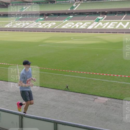 13.09.2026 - 21. swb-Marathon Bremen Michael Burmester http://msf.ph/oto/10312710 13.09.2026 12:48:43 Laufen im Stadion 382, 384, 524, 572, 621, 826, 889, 899, 1349, 1723, 1748, 1872, 1925, 2266, 2287, 2605, 2844, 2956, 3043, 3110, 3127, 3197, 3242, 3276, 3297, 3330, 3466, 3794, 3910, 3973, 4033, 4082, 4247, 4614, 4712, 4732, 4852, 4898, 4990, 4992, 5424, 5517, 5570, 5594, 5648, 5803, 5976, 6025, 6058, 6692, 6708, 6784, 6842, 6951, 7064, 7399, 7538, 7636, 7803, 7876, 8060, 8611, 8621, 8706, 8877, 8973, 8980, 8981, 9010, 9035, 9429, 9689, 9918, 13091 meine-sportfotos.de