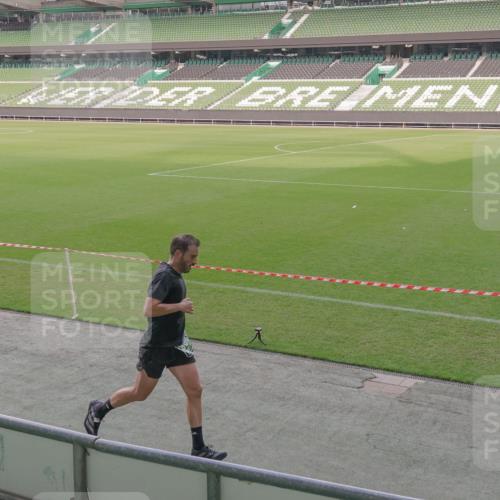 13.09.2026 - 21. swb-Marathon Bremen Michael Burmester http://msf.ph/oto/10312732 13.09.2026 12:48:45 Laufen im Stadion 382, 384, 524, 572, 621, 826, 889, 899, 1349, 1723, 1748, 1872, 1925, 2266, 2287, 2605, 2750, 2844, 2909, 2956, 3043, 3110, 3127, 3197, 3242, 3276, 3297, 3330, 3466, 3794, 3910, 3973, 4033, 4082, 4247, 4614, 4712, 4732, 4743, 4852, 4898, 4990, 4992, 5424, 5517, 5570, 5594, 5648, 5803, 5976, 6025, 6058, 6692, 6708, 6784, 6842, 6951, 7064, 7399, 7538, 7636, 7803, 7876, 8060, 8611, 8621, 8706, 8877, 8973, 8980, 8981, 9010, 9035, 9429, 9689, 13091 meine-sportfotos.de