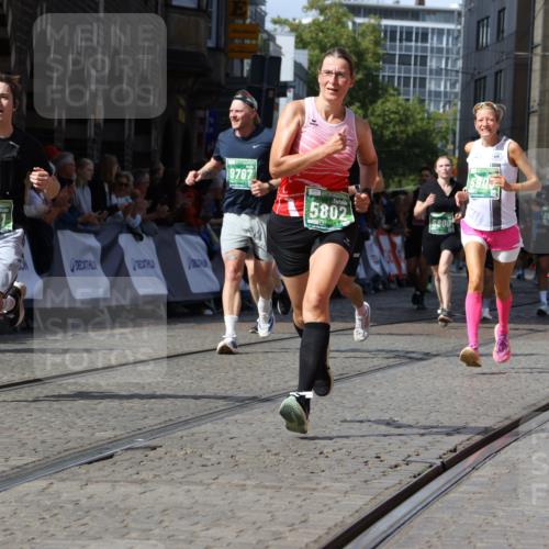 13.09.2026 - 21. swb-Marathon Bremen Strokosch-Dieckow http://msf.ph/oto/10312745 13.09.2026 13:30:46 Ziel 625, 881, 1067, 2265, 2900, 3163, 3164, 3425, 4058, 4206, 4332, 4415, 4425, 4748, 4763, 5506, 5551, 6347, 6988, 7253, 7567, 7645, 7821, 8090, 8105, 8116, 8117, 8169, 8314, 8494, 8762, 8878, 8966, 9011, 9015, 9108, 9412, 9695, 9825, 244, 1189, 1479, 2902, 3360, 4251, 5600, 5681, 5802, 5900, 6307, 7198, 7760, 8543, 8616, 9290, 9507, 9653, 9767, 9937, 9958, 9962, 9976, 13152, 13215 meine-sportfotos.de