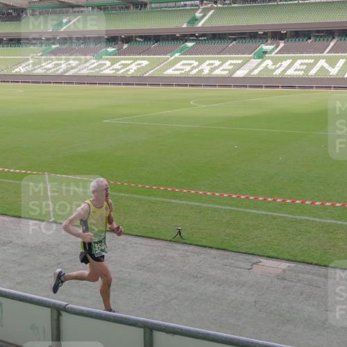 13.09.2026 - 21. swb-Marathon Bremen Michael Burmester http://msf.ph/oto/10312748 13.09.2026 12:48:46 Laufen im Stadion 382, 384, 524, 572, 621, 826, 889, 899, 1349, 1723, 1748, 1872, 1925, 2266, 2287, 2605, 2750, 2844, 2909, 2956, 3043, 3110, 3127, 3197, 3242, 3276, 3297, 3330, 3466, 3794, 3910, 3973, 4033, 4082, 4247, 4614, 4712, 4732, 4743, 4852, 4898, 4990, 4992, 5424, 5517, 5570, 5594, 5648, 5803, 6025, 6058, 6692, 6708, 6784, 6842, 6951, 7064, 7399, 7538, 7636, 7803, 7876, 8060, 8611, 8621, 8706, 8877, 8973, 8980, 8981, 9010, 9035, 9429, 9689, 13091 meine-sportfotos.de