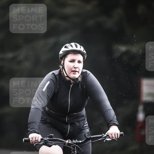 13.09.2026 - Stadtparktriathlon H.Heesch http://msf.ph/oto/10312753 13.09.2026 11:46:52 Radfahren 794, 834, 838, 860 meine-sportfotos.de