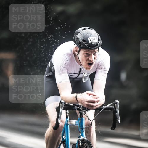 13.09.2026 - Stadtparktriathlon H.Heesch http://msf.ph/oto/10312800 13.09.2026 11:46:57 Radfahren 794, 834, 860 meine-sportfotos.de