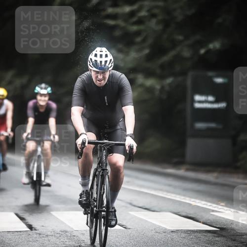 13.09.2026 - Stadtparktriathlon H.Heesch http://msf.ph/oto/10312802 13.09.2026 12:54:24 Radfahren 1087, 1170, 1189, 1193, 1242, 1273, 1299, 1400 meine-sportfotos.de