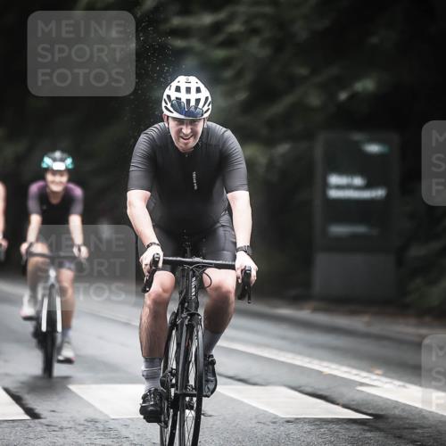 13.09.2026 - Stadtparktriathlon H.Heesch http://msf.ph/oto/10312805 13.09.2026 12:54:24 Radfahren 1087, 1170, 1189, 1193, 1242, 1273, 1299, 1400 meine-sportfotos.de