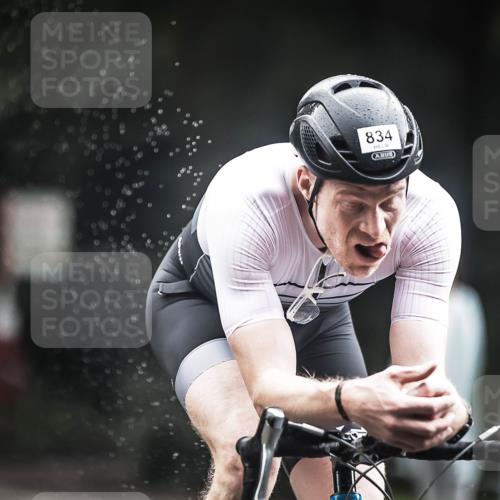 13.09.2026 - Stadtparktriathlon H.Heesch http://msf.ph/oto/10312812 13.09.2026 11:46:57 Radfahren 794, 834, 860 meine-sportfotos.de