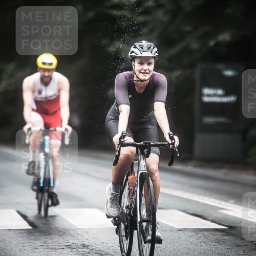 13.09.2026 - Stadtparktriathlon H.Heesch http://msf.ph/oto/10312827 13.09.2026 12:54:25 Radfahren 1087, 1189, 1193, 1273, 1299, 1400 meine-sportfotos.de