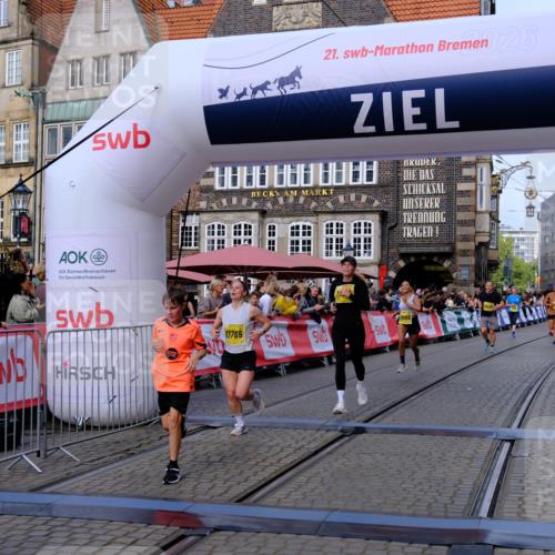 13.09.2026 - 21. swb-Marathon Bremen Tim E. http://msf.ph/oto/10312831 13.09.2026 10:54:27 Ziel 10359, 10822, 10947, 10996, 11010, 11118, 11290, 11329, 11361, 11476, 11765, 11843, 11989, 11998, 12356, 12435, 13531 meine-sportfotos.de
