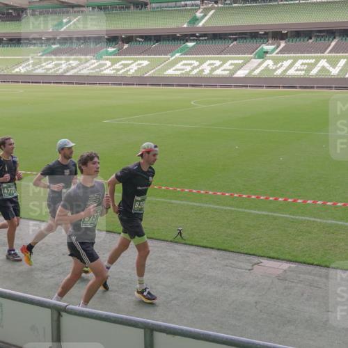 13.09.2026 - 21. swb-Marathon Bremen Michael Burmester http://msf.ph/oto/10312855 13.09.2026 12:49:00 Laufen im Stadion 382, 384, 524, 572, 779, 826, 889, 899, 1349, 1517, 1723, 1748, 1872, 1925, 2287, 2605, 2750, 2844, 2909, 2956, 3043, 3110, 3127, 3197, 3242, 3276, 3330, 3466, 3794, 3910, 3973, 4033, 4082, 4247, 4384, 4712, 4732, 4743, 4852, 4898, 4990, 5424, 5517, 5570, 5585, 5594, 5648, 5803, 6025, 6058, 6692, 6708, 6842, 6951, 7064, 7109, 7399, 7538, 7636, 7803, 7876, 8611, 8621, 8706, 8877, 8973, 8980, 8981, 9010, 9035, 9429, 13091 meine-sportfotos.de