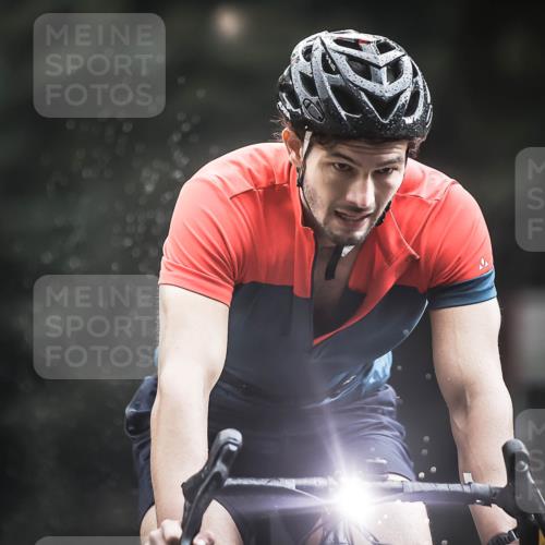 13.09.2026 - Stadtparktriathlon H.Heesch http://msf.ph/oto/10312883 13.09.2026 11:47:06 Radfahren 893, 905 meine-sportfotos.de