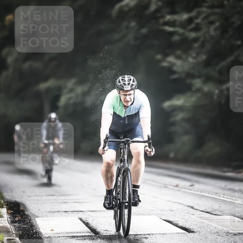 13.09.2026 - Stadtparktriathlon H.Heesch http://msf.ph/oto/10312904 13.09.2026 11:47:11 Radfahren 859, 893, 905 meine-sportfotos.de