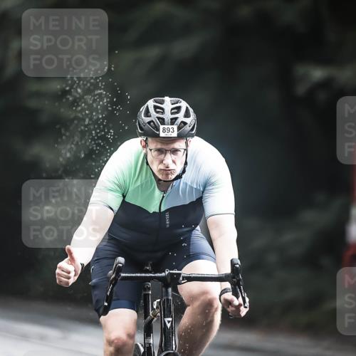 13.09.2026 - Stadtparktriathlon H.Heesch http://msf.ph/oto/10312930 13.09.2026 11:47:12 Radfahren 859, 893, 905 meine-sportfotos.de