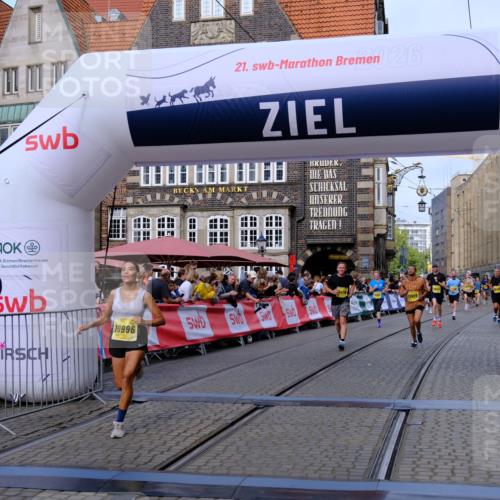 13.09.2026 - 21. swb-Marathon Bremen Tim E. http://msf.ph/oto/10312979 13.09.2026 10:54:29 Ziel 10359, 10577, 10749, 10822, 10996, 11010, 11099, 11118, 11290, 11329, 11361, 11476, 11765, 11843, 11989, 11998, 13531 meine-sportfotos.de