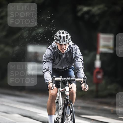 13.09.2026 - Stadtparktriathlon H.Heesch http://msf.ph/oto/10312987 13.09.2026 11:47:14 Radfahren 859, 869, 893 meine-sportfotos.de