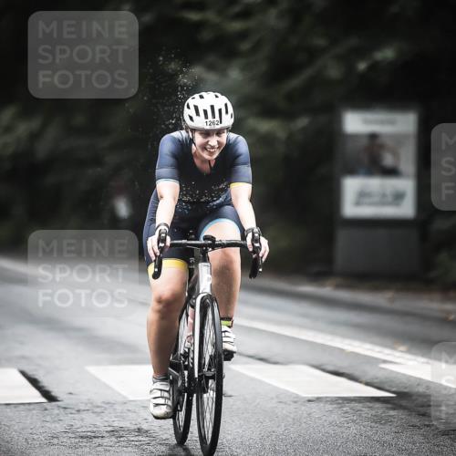 13.09.2026 - Stadtparktriathlon H.Heesch http://msf.ph/oto/10312992 13.09.2026 12:54:45 Radfahren 1217, 1262, 1304, 1308 meine-sportfotos.de