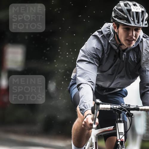 13.09.2026 - Stadtparktriathlon H.Heesch http://msf.ph/oto/10313017 13.09.2026 11:47:15 Radfahren 859, 869, 893 meine-sportfotos.de