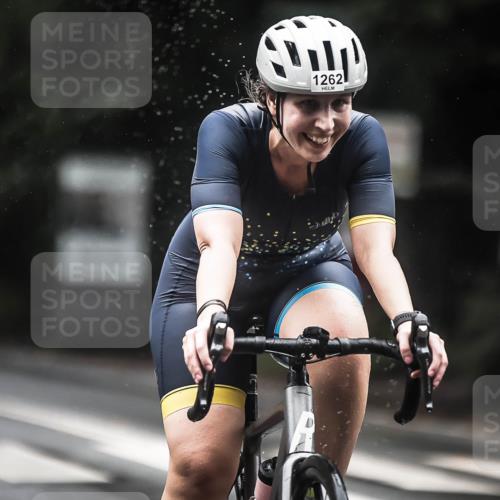 13.09.2026 - Stadtparktriathlon H.Heesch http://msf.ph/oto/10313034 13.09.2026 12:54:46 Radfahren 1179, 1217, 1262, 1304 meine-sportfotos.de