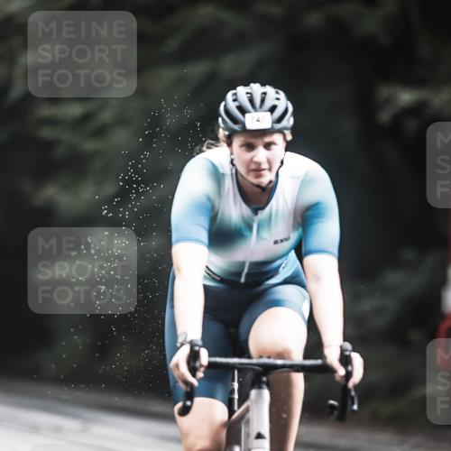 13.09.2026 - Stadtparktriathlon H.Heesch http://msf.ph/oto/10313111 13.09.2026 11:47:23 Radfahren 745, 800, 826, 863, 869, 935 meine-sportfotos.de