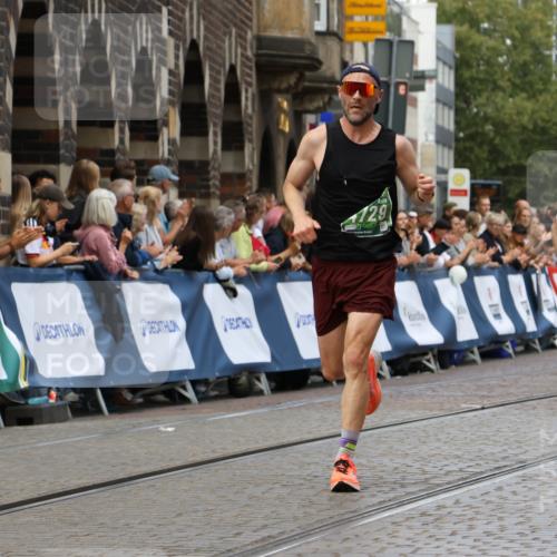 13.09.2026 - 21. swb-Marathon Bremen Strokosch-Dieckow http://msf.ph/oto/10313113 13.09.2026 13:05:04 Ziel 1224, 1712, 2207, 2646, 2956, 5283, 5674, 7538, 7814, 8054, 8701, 9070, 9306, 9689, 13034, 13187, 1822, 2297, 4025, 4729, 7102, 9273 meine-sportfotos.de