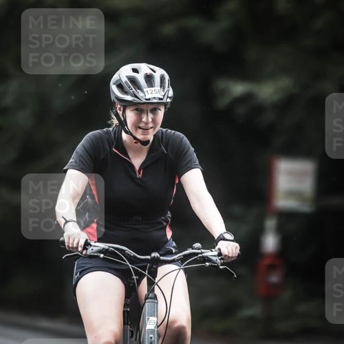 13.09.2026 - Stadtparktriathlon H.Heesch http://msf.ph/oto/10313143 13.09.2026 12:54:56 Radfahren 1108, 1153, 1158, 1179, 1224, 1258, 1286, 1417 meine-sportfotos.de