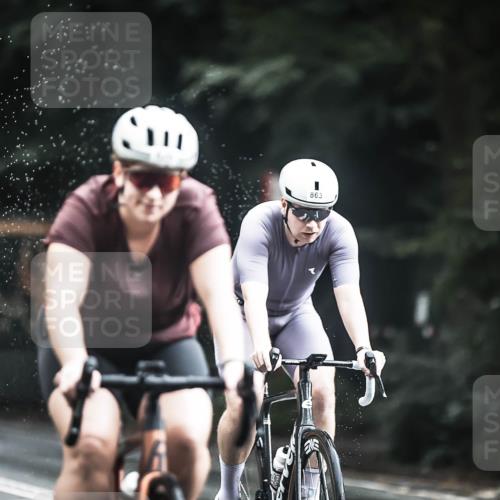 13.09.2026 - Stadtparktriathlon H.Heesch http://msf.ph/oto/10313151 13.09.2026 11:47:26 Radfahren 745, 752, 800, 826, 863, 935 meine-sportfotos.de