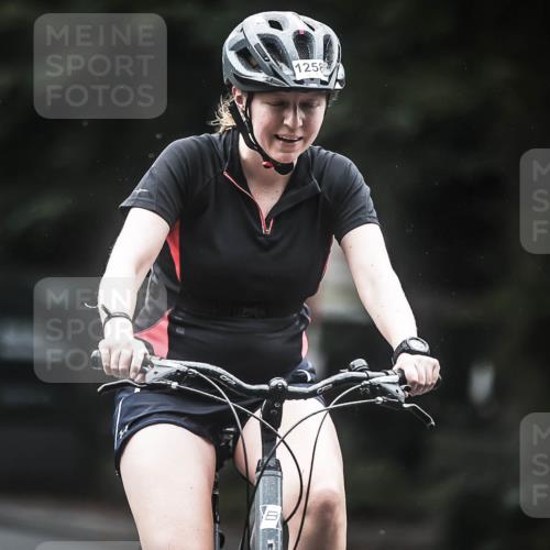 13.09.2026 - Stadtparktriathlon H.Heesch http://msf.ph/oto/10313154 13.09.2026 12:54:56 Radfahren 1108, 1153, 1158, 1179, 1224, 1258, 1286, 1417 meine-sportfotos.de
