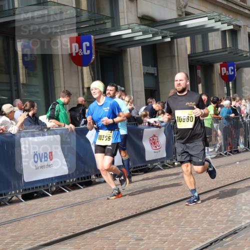 13.09.2026 - 21. swb-Marathon Bremen Strokosch-Dieckow http://msf.ph/oto/10313164 13.09.2026 10:56:04 Ziel 10184, 10211, 10240, 10246, 10322, 10356, 10365, 10443, 10670, 10675, 10699, 10844, 10957, 10960, 11069, 11256, 11280, 11317, 11407, 11570, 11693, 11782, 11795, 11844, 11855, 11871, 12452, 12543, 10243, 10298, 10365, 10374, 10690, 10703, 10949, 10952, 10957, 11219, 11790, 11972, 12061, 12108, 12143, 12476, 12484, 13565 meine-sportfotos.de
