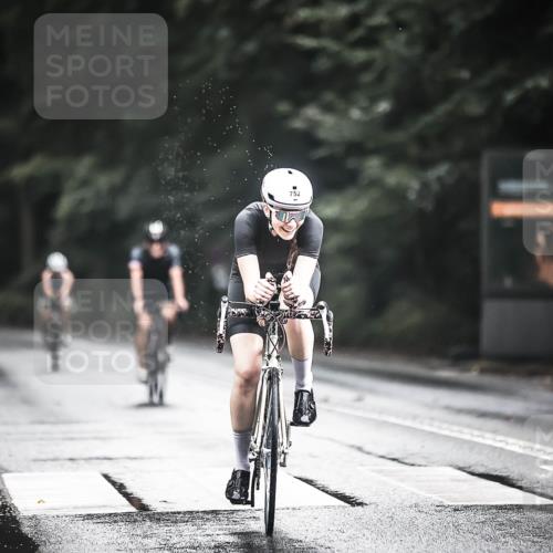 13.09.2026 - Stadtparktriathlon H.Heesch http://msf.ph/oto/10313177 13.09.2026 11:47:31 Radfahren 752, 801, 826, 840, 863 meine-sportfotos.de