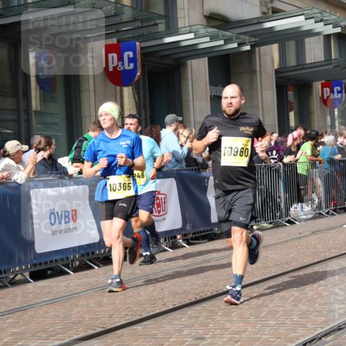 13.09.2026 - 21. swb-Marathon Bremen Strokosch-Dieckow http://msf.ph/oto/10313191 13.09.2026 10:56:04 Ziel 10184, 10211, 10240, 10246, 10322, 10356, 10365, 10443, 10670, 10675, 10699, 10844, 10957, 10960, 11069, 11256, 11280, 11317, 11407, 11570, 11693, 11782, 11795, 11844, 11855, 11871, 12452, 12543, 10243, 10298, 10365, 10374, 10690, 10703, 10949, 10952, 10957, 11219, 11790, 11972, 12061, 12108, 12143, 12476, 12484, 13565 meine-sportfotos.de