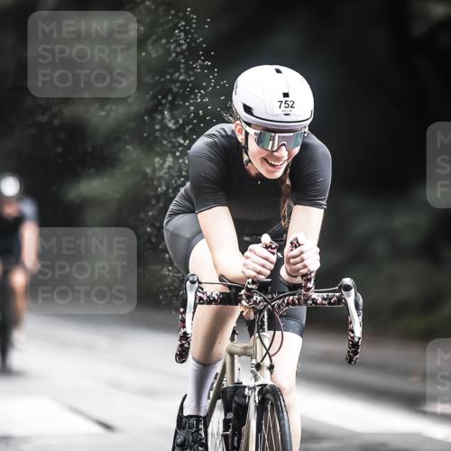13.09.2026 - Stadtparktriathlon H.Heesch http://msf.ph/oto/10313221 13.09.2026 11:47:32 Radfahren 752, 761, 801, 840, 863 meine-sportfotos.de