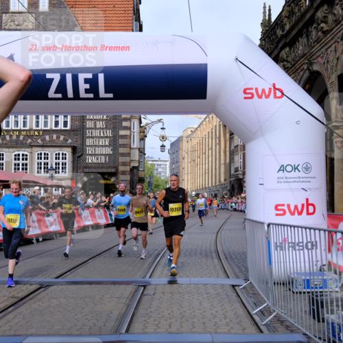 13.09.2026 - 21. swb-Marathon Bremen Tim E. http://msf.ph/oto/10313243 13.09.2026 10:54:34 Ziel 10359, 10503, 10577, 10631, 10749, 10837, 10884, 10996, 11099, 11118, 11290, 11329, 11361, 11476, 11765, 11843, 11989, 11998 meine-sportfotos.de