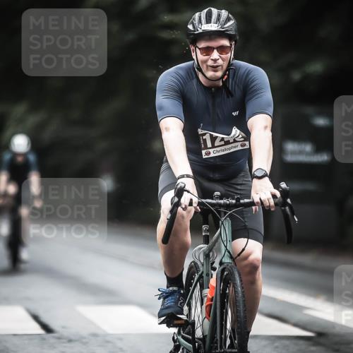 13.09.2026 - Stadtparktriathlon H.Heesch http://msf.ph/oto/10313307 13.09.2026 12:55:06 Radfahren 1245, 1251, 1261, 1286, 1376 meine-sportfotos.de