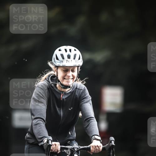 13.09.2026 - Stadtparktriathlon H.Heesch http://msf.ph/oto/10313331 13.09.2026 11:47:38 Radfahren 761, 779, 801, 831, 840, 885, 948 meine-sportfotos.de