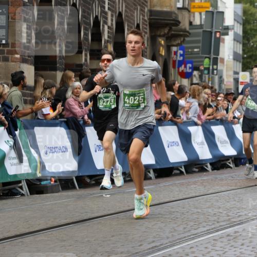 13.09.2026 - 21. swb-Marathon Bremen Strokosch-Dieckow http://msf.ph/oto/10313351 13.09.2026 13:05:14 Ziel 1336, 1712, 2646, 5674, 6708, 7538, 7814, 8054, 9306, 9495, 9689, 13187, 439, 3365, 4025, 5092, 7141, 9273 meine-sportfotos.de
