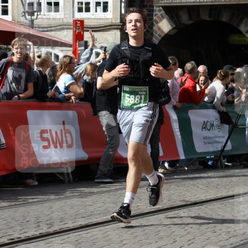 13.09.2026 - 21. swb-Marathon Bremen Strokosch-Dieckow http://msf.ph/oto/10313360 13.09.2026 13:30:48 Ziel 625, 1067, 2265, 2900, 3163, 3164, 3425, 4058, 4206, 4332, 4342, 4415, 4425, 4748, 4757, 5506, 5551, 6134, 6347, 6988, 7253, 7567, 7645, 7821, 8090, 8105, 8116, 8117, 8169, 8314, 8494, 8762, 8878, 8966, 9011, 9015, 9108, 9412, 9695, 9825, 244, 1189, 1479, 2902, 3360, 4251, 5600, 5900, 6307, 7198, 7760, 7798, 8543, 8616, 9290, 9507, 9767, 9937, 9958, 9962, 9976, 13152, 13215 meine-sportfotos.de