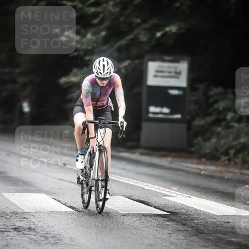 13.09.2026 - Stadtparktriathlon H.Heesch http://msf.ph/oto/10313374 13.09.2026 12:55:11 Radfahren 1076, 1218, 1245, 1251, 1261, 1376 meine-sportfotos.de