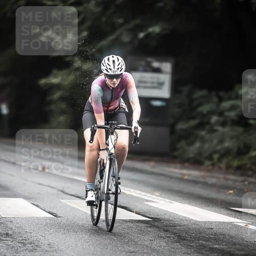 13.09.2026 - Stadtparktriathlon H.Heesch http://msf.ph/oto/10313385 13.09.2026 12:55:12 Radfahren 1072, 1076, 1218, 1251, 1376, 1405 meine-sportfotos.de