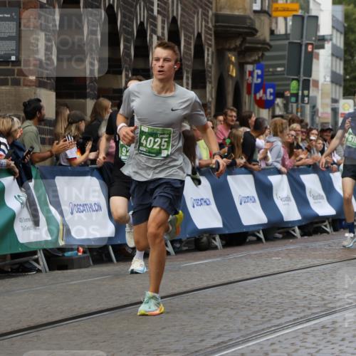 13.09.2026 - 21. swb-Marathon Bremen Strokosch-Dieckow http://msf.ph/oto/10313397 13.09.2026 13:05:15 Ziel 1336, 1712, 2646, 3196, 5674, 6708, 7538, 7814, 8054, 9306, 9495, 9689, 13187, 439, 3365, 5092, 7141, 9273 meine-sportfotos.de
