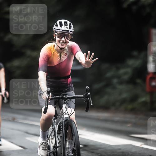 13.09.2026 - Stadtparktriathlon H.Heesch http://msf.ph/oto/10313457 13.09.2026 12:55:21 Radfahren 1072, 1076, 1098, 1129, 1149, 1218, 1250, 1269, 1405 meine-sportfotos.de