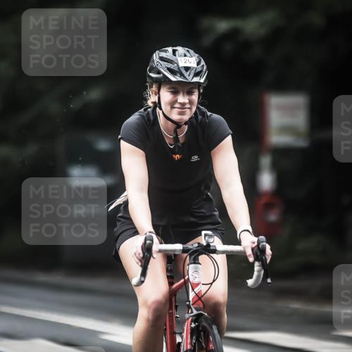 13.09.2026 - Stadtparktriathlon H.Heesch http://msf.ph/oto/10313491 13.09.2026 12:55:22 Radfahren 1072, 1076, 1098, 1129, 1149, 1218, 1250, 1269, 1405 meine-sportfotos.de