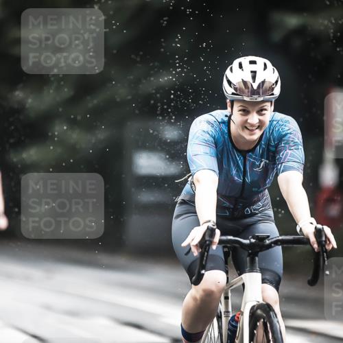 13.09.2026 - Stadtparktriathlon H.Heesch http://msf.ph/oto/10313494 13.09.2026 11:47:48 Radfahren 736, 740, 776, 779, 818, 831, 856, 865, 873, 885, 948 meine-sportfotos.de