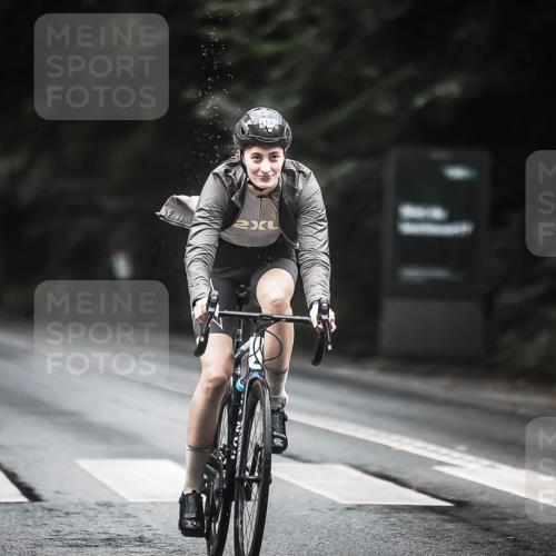 13.09.2026 - Stadtparktriathlon H.Heesch http://msf.ph/oto/10313551 13.09.2026 12:55:35 Radfahren 1133, 1235 meine-sportfotos.de