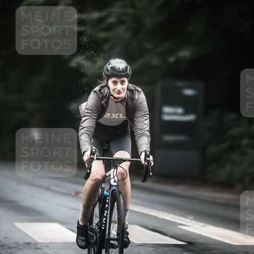 13.09.2026 - Stadtparktriathlon H.Heesch http://msf.ph/oto/10313554 13.09.2026 12:55:35 Radfahren 1133, 1235 meine-sportfotos.de