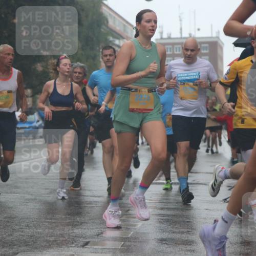 13.09.2026 - Kiel Lauf Markus Tischler http://msf.ph/oto/10313558 13.09.2026 10:41:03 Fleethörn 5298, 227, 41, 39, 12155 meine-sportfotos.de