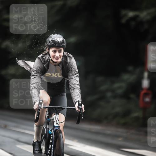 13.09.2026 - Stadtparktriathlon H.Heesch http://msf.ph/oto/10313564 13.09.2026 12:55:35 Radfahren 1133, 1235 meine-sportfotos.de