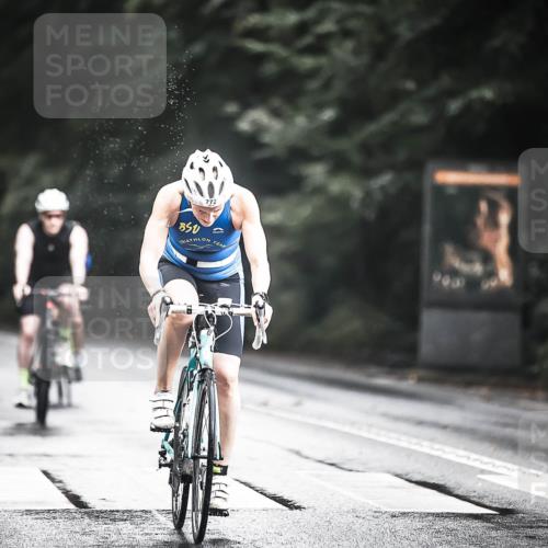 13.09.2026 - Stadtparktriathlon H.Heesch http://msf.ph/oto/10313584 13.09.2026 11:47:57 Radfahren 772, 857, 858, 925 meine-sportfotos.de