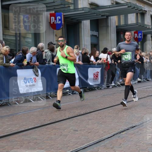 13.09.2026 - 21. swb-Marathon Bremen Strokosch-Dieckow http://msf.ph/oto/10313623 13.09.2026 13:15:27 Ziel 982, 1033, 1445, 2733, 3119, 3346, 3422, 3536, 3689, 3836, 3991, 4212, 4573, 4653, 5474, 5533, 5588, 5913, 6162, 6481, 6515, 7203, 7992, 9029, 9122, 9391, 9475, 9777, 13149, 13249, 1664, 3357, 3743, 4111, 4382, 4646, 4663, 4992, 5003, 5149, 5385, 6011, 6526, 6773, 6902, 7291, 7346, 7432, 7497, 7515, 7717, 7730, 7992, 8086, 8254, 8255, 9253, 9338, 9483, 13137, 13139 meine-sportfotos.de